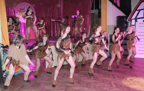 Siegten mit ihrer "wilden" Nummer: Die Tänzerinnen des Faschingsclubs Hermsdorfia e.V. Foto: Uwe Wolf
