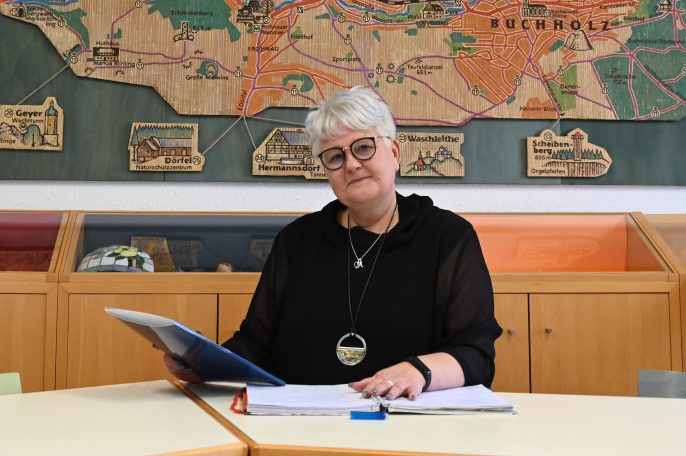 Cathrin Schaarschmidt hat in ihrer Funktion als neue Friedensrichterin in Annaberg-Buchholz ihre erste Sprechstunde am 15. März. Foto: Annett Flämig/ Stadt