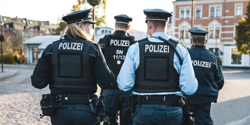 Nazi-Skandal an Polizeischule in Schneeberg? Die Kripo ermittelt nach einem internen Hinweise gegen drei Erzgebirger.