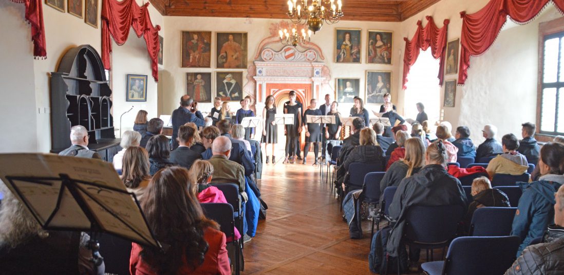 Am 6. Juni sind alle zum Lehrerkonzert der Musikschule Mittelsachsen auf die Rochsburg eingeladen. Foto: Nicky Wehr, Schloss Rochsburg